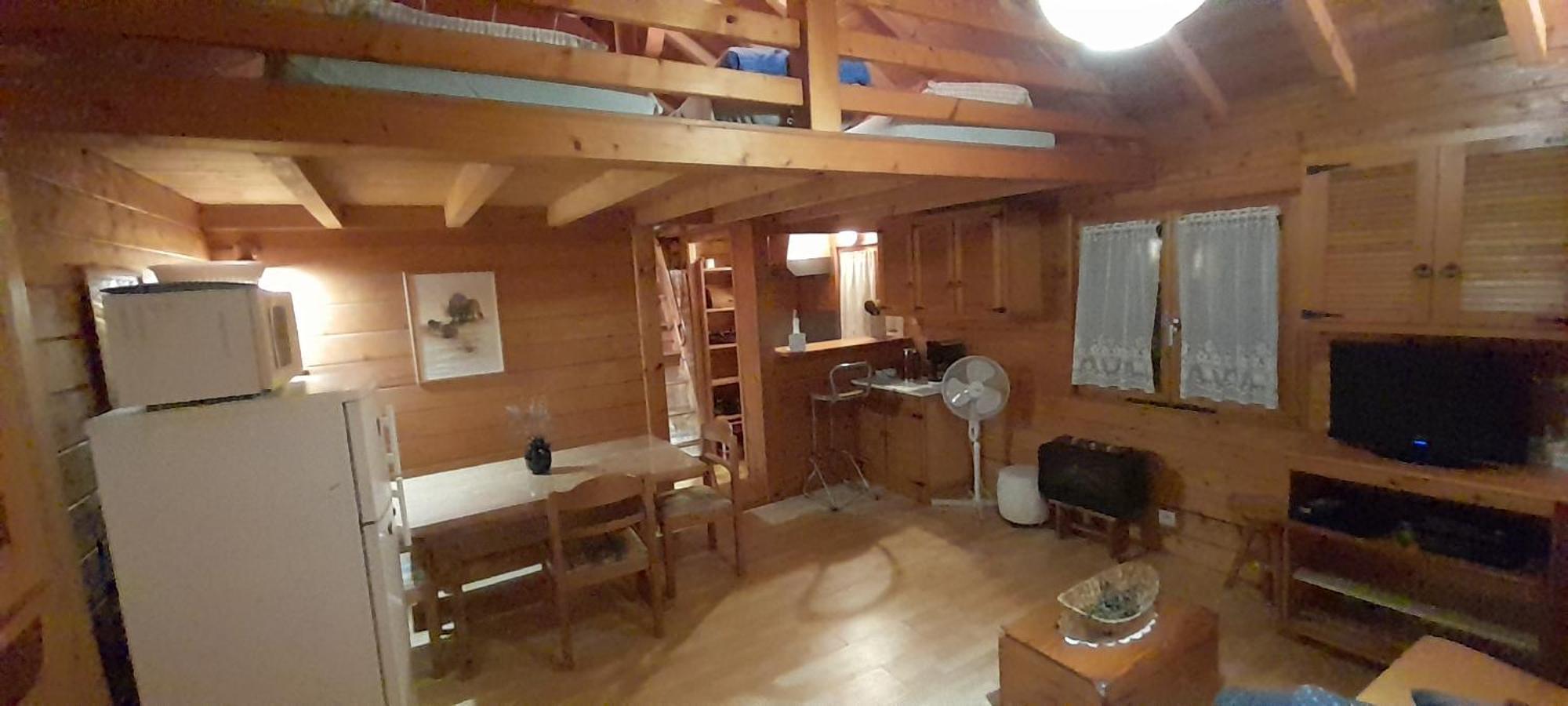 Location Type Gite, Chambre D'Hote, Meuble De Tourisme Dans Joli Petit Chalet Typique Et Ou Jolie Roulotte Type Boheme Waldighoffen Exterior foto