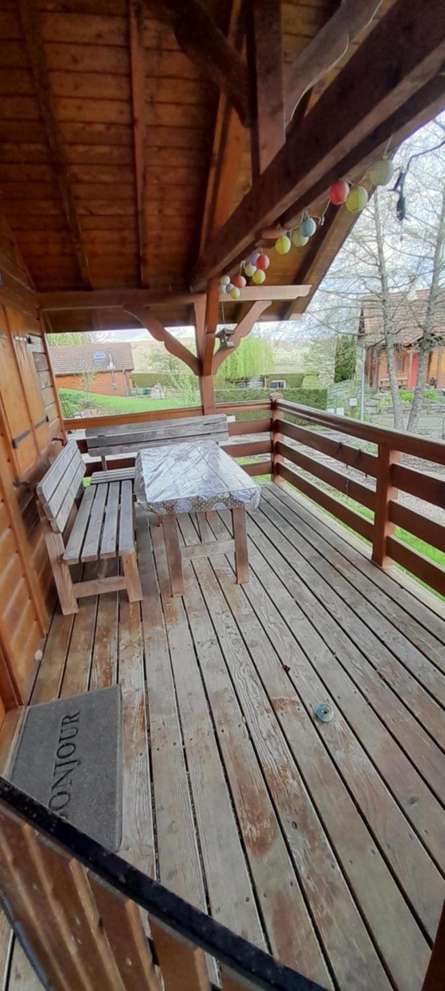 Location Type Gite, Chambre D'Hote, Meuble De Tourisme Dans Joli Petit Chalet Typique Et Ou Jolie Roulotte Type Boheme Waldighoffen Exterior foto