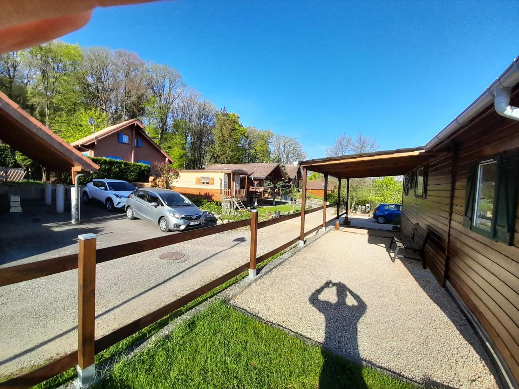 Location Type Gite, Chambre D'Hote, Meuble De Tourisme Dans Joli Petit Chalet Typique Et Ou Jolie Roulotte Type Boheme Waldighoffen Exterior foto