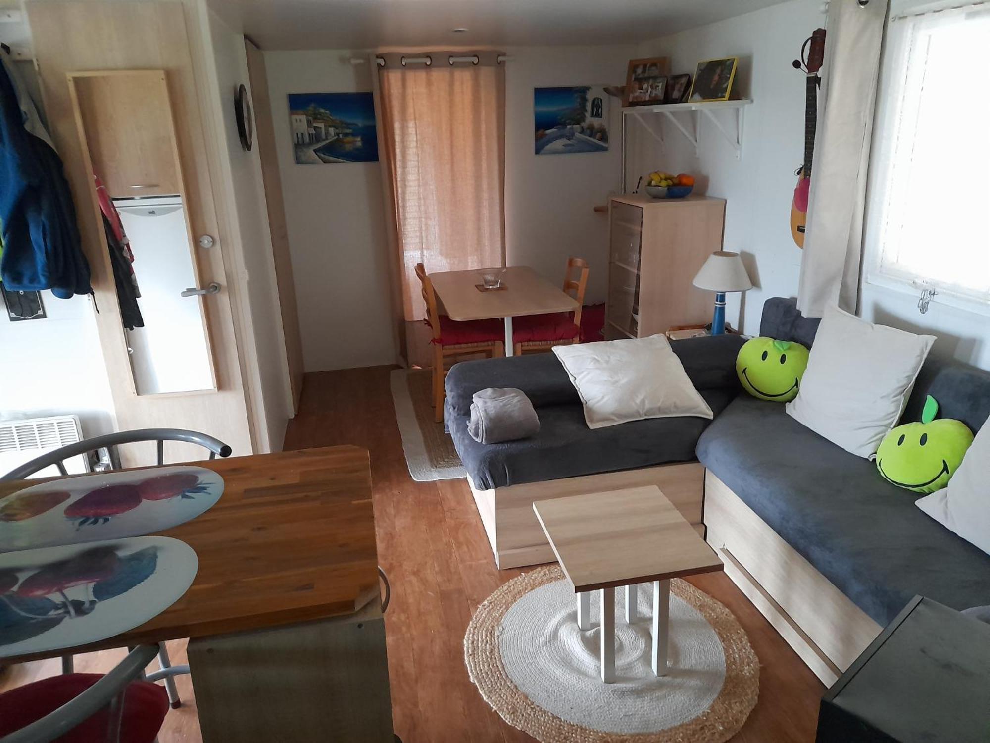 Location Type Gite, Chambre D'Hote, Meuble De Tourisme Dans Joli Petit Chalet Typique Et Ou Jolie Roulotte Type Boheme Waldighoffen Exterior foto