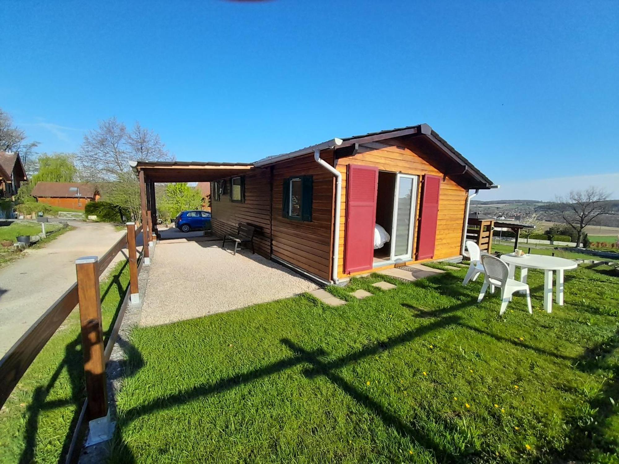 Location Type Gite, Chambre D'Hote, Meuble De Tourisme Dans Joli Petit Chalet Typique Et Ou Jolie Roulotte Type Boheme Waldighoffen Exterior foto